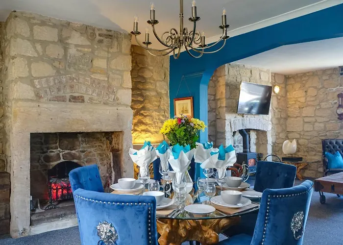 The Anchorage - Sea Views And Beach On Doorstep