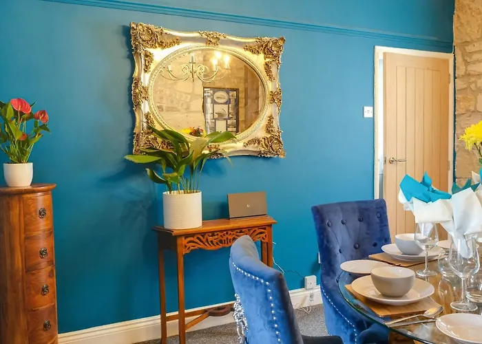 The Anchorage - Sea Views And Beach On Doorstep