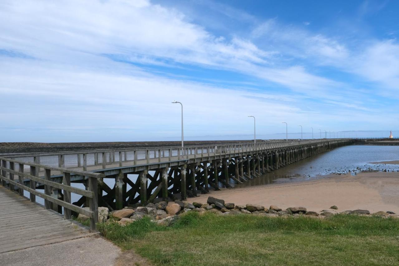 The Anchorage - Sea Views And On Doorstep Holiday home